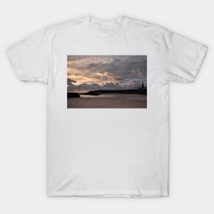 Cullercoats Bay dawn T-Shirt